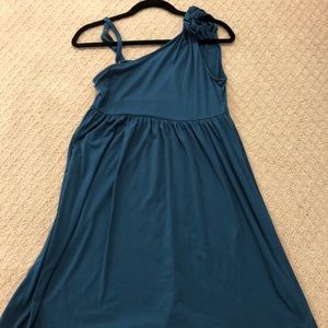 Elle dress. Size small